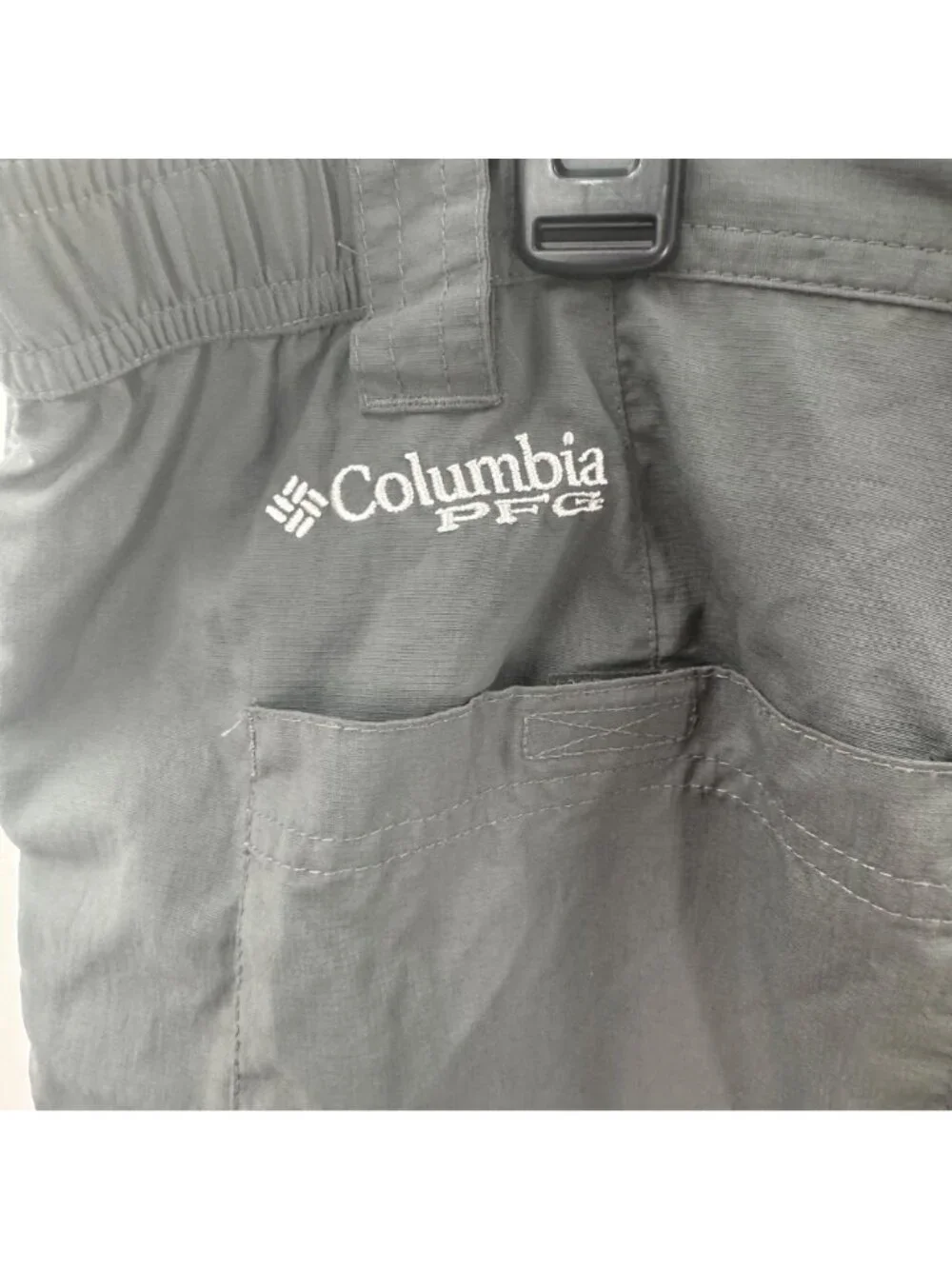 Columbia PFG Mens Omni-Shade Grey Nylon Cargo Shorts Size 40